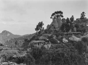 Kloster Debre Bizen : Gebäude des koptischen Klosters Debre Bizen