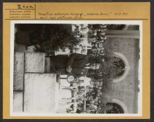 Festakt zur Grundsteinlegung für das Haus der Sorben, am 24.08.1947 in Bautzen. : Swjatočnosć połoženja zakłada Serbskemu domej, dnja 24.08.1947 w Budyšinje. Wyši měsćanosta Ulrich.