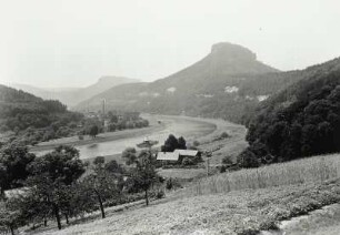 Bad Schandau-Prossen. Ortsteilansicht von Prossen. Blick nach Südwesten gegen Lilien- und Königstein
