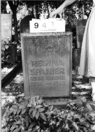 Grabstein 941