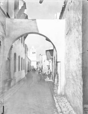 Straßenansicht : Straße in Tunis