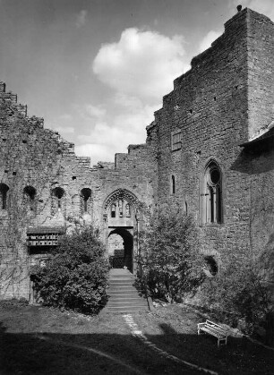 Krautheim Hohenlohekreis. Burg Krautheim (1176/1200 und nach 1239). Teilansicht