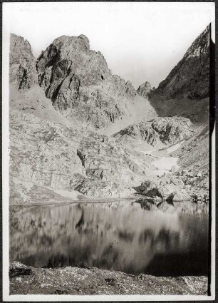 Österreich, Lienzer Dolomiten. Blick vom Laserzsee zum Drei-Törl-Weg