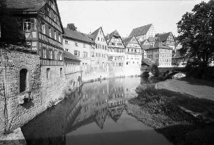 Schwäbisch Hall: Altstadthäuser am Kocher