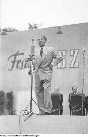 Dresden, 2. Pressefest der Sächsischen Zeitung (SZ) mit Hermann Matern und Carl Bobach, August 1955