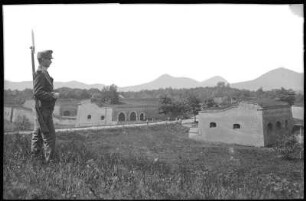 Theresienstadt. Infanterieposten : Theresienstadt. Infanterieposten vor dem Leitmeritzer Tor