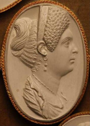 Profilbildnis der Julia mit Diadem (Daktyliothek, Das Alterthum nach Lippert und Visconti)