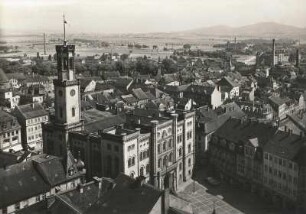 Zittau, Blick vom Turm der Johanniskirche auf das Rathaus