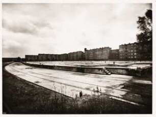 Grundstück mit Bahngleisen: Ansicht