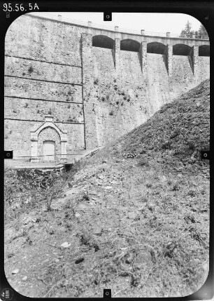 Neustadt/Harz. Talsperre Neustadt (1904-1905). Staumauer. Luftseite (Teilansicht)