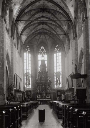 Oberwesel, Pfarrkirche Sankt Martin, Inneres, Mittelschiff nach Osten