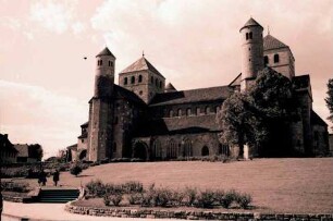 Hildesheim: Romanische St. Michaeliskirche, Seitenansicht