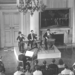 Konzert des Ensembles Madrigal Moskau im Rahmen der Veranstaltungsreihe "Dresdner Sommer" im Kuppelsaal von Schloß Pillnitz, 6. Juni 1970