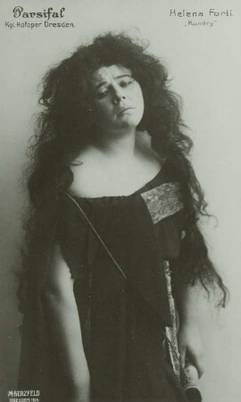 Helena Forti als Kundry : Helena Forti als Kundry in "Parsifal" von Richard Wagner. Königliche Hofoper Dresden, 1914. Fotografie (Weltpostkarte) von Martin Herzfeld, Dresden
