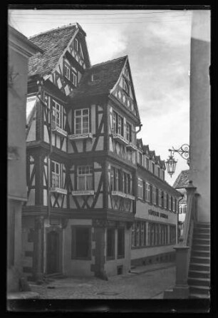 Rathausgasse 9, Städtische Sparkasse