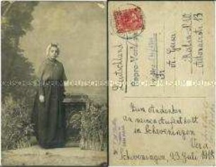 Vera Liebknecht in Scheveninger Tracht