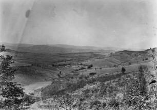 Landschaftsblick : Blick in eine hügelige Landschaft.