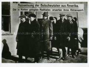 Amerikanische Kommunisten werden ausgewiesen
