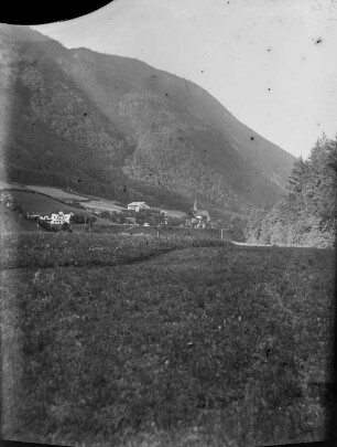 Ortsansicht : Ansicht eines Ortes, vermutlich in den Alpen
