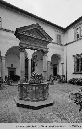 Brunnen im Innenhof