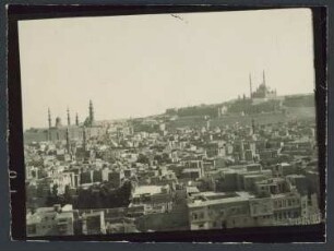 Blick auf Kairo, rechts im Hintergrund die Muhamed-Ali-Moschee