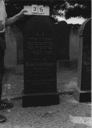 Grabstein 35