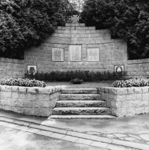 Gefallenen-Ehrenmal; Heppenheim, Am Sonderbach, Im Bangert