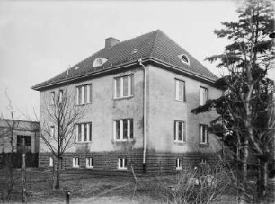 Güstrow. Wohnhaus. Gartenansicht