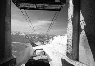Oberstdorf: Nebelhorn; Bergstation mit Blick abwärts