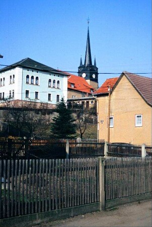 Dorfkirche und Schule