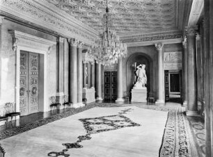 Stadtschloss — Nordflügel — Marmorsaal, Raum 556