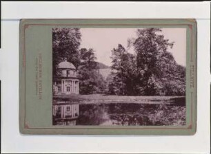 Pillnitz. Englischer Pavillon (von der Insel gesehen.)