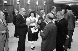 Pfingsttreffen der Landsmannschaften der Donauschwaben in Karlsruhe.