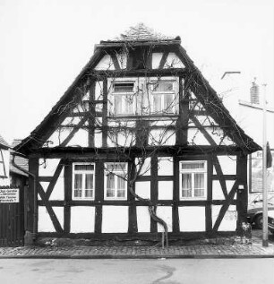 Fachwerkwohnhaus; Rödermark, Pfarrgasse 7