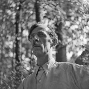 Porträt des Malers Otto Nagel.