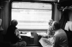 Rheinstrecke; Fahrt mit TEE Rheingold nach Amsterdam; im Abteil mit Spitzli und Grosjean