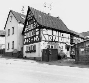 Ober-Mörlen, Hauptstraße 4