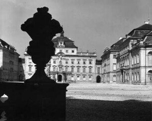 Ludwigsburg (Kreis Ludwigsburg). Schloss Ludwigsburg (1707/1708; P. J. Jenisch, J. F. Nette, G. D. Frisoni). Altes Corps de logis und Fürstenbau