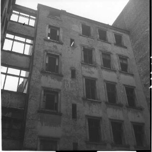 Negativ: Ruine, Yorckstraße 53, 1952