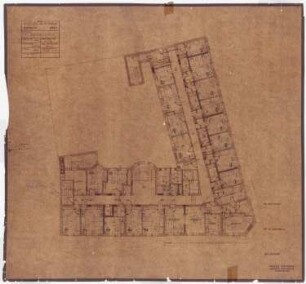 Park Hotel, Posen: Grundriss 4. Obergeschoss mit Einzeichnung der Türen und Möblierungsplan 1:100
