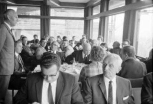 Freiburg: Restaurant Dattler; Essen für die Partnerschaftsvertreter