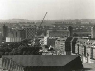 Dresden-Altstadt. Altmarkt und Prager Straße. Blick vom Dach des Ständehauses nach Südsüdwest