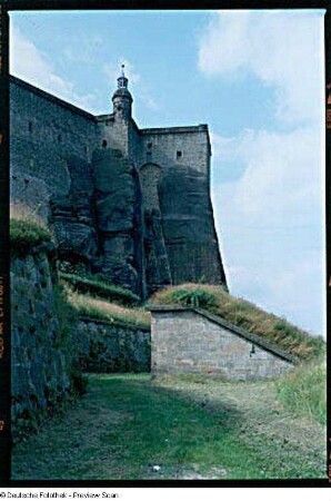 Königstein. Festung (13. Jh.). Horn mit Seigerturm (1601)