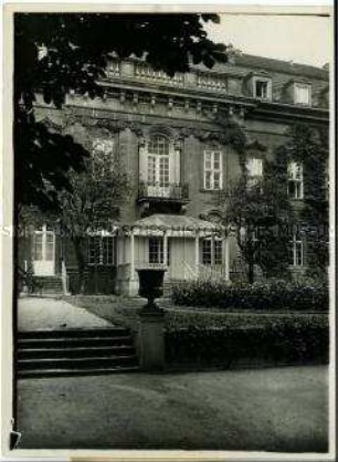 Die Gartenfassade des Reichspräsidentenpalais