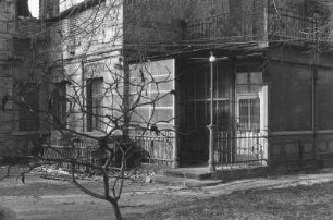Dresden-Neustadt, Antonstraße 1. Villa Augustin. Teilansicht mit Garteneingang. Gartenansicht