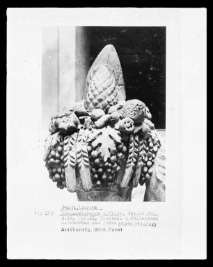 Füllhorn der Kolossalfigur des Tiber