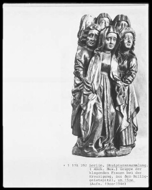 Altarschrein mit einer Kreuzigung — Kreuzigung — Gruppe der klagenden Frauen bei der Kreuzigung