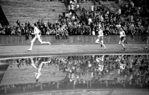 Berlin: Olympiastadion; 100-m-Lauf; beim Lauf