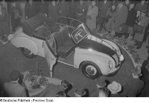 Blick von oben auf ein Cabriolet des Typs IFA-F9