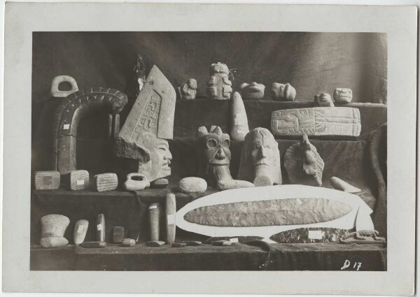 Various objects from the district of Jalapa, state of Veracruz Guillermo de Heredia Collection.